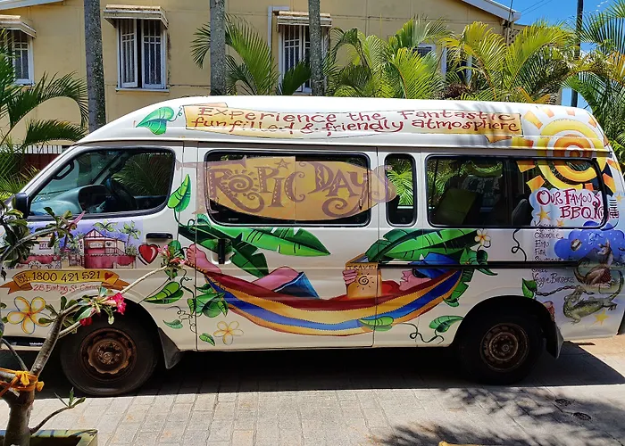 Travellers Oasis Hostel Cairns
