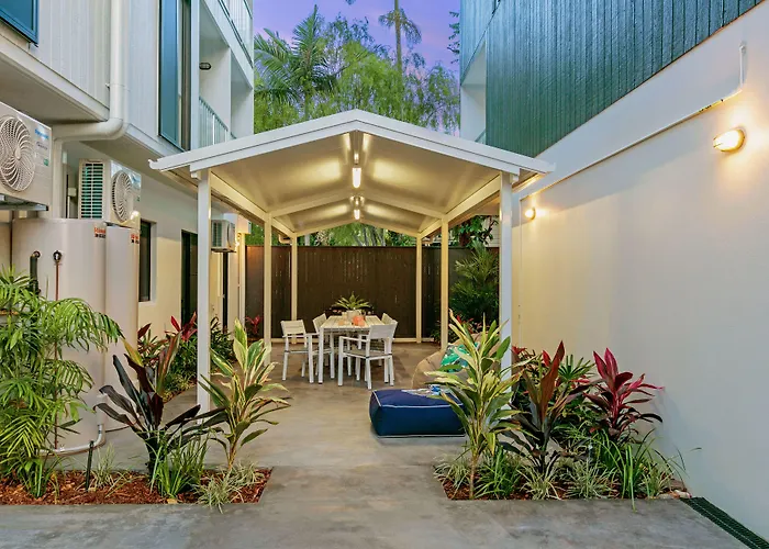 Redhill Cairns Living - Pembroke St Hostel